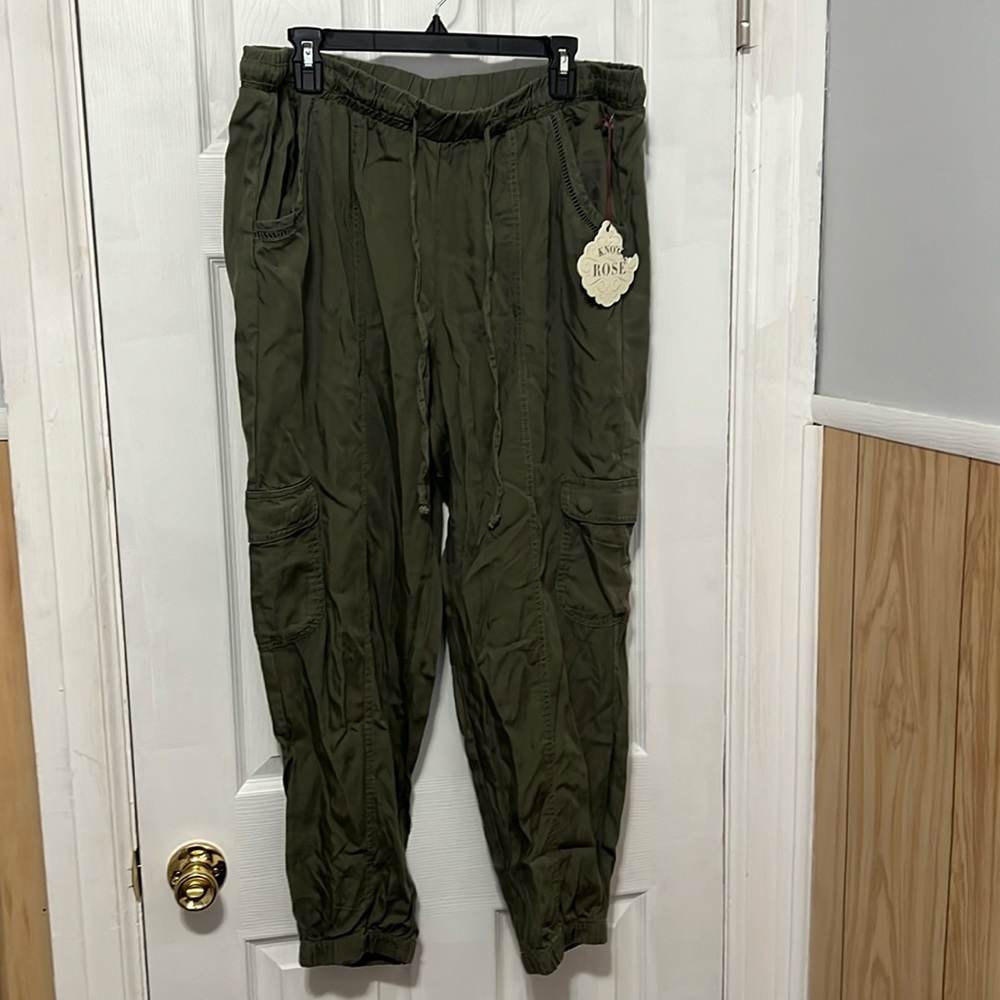 Target army green baggy cargo pants XL NWT